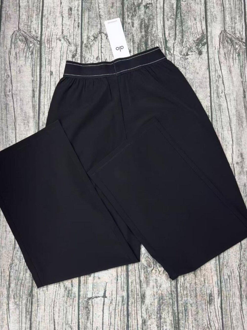 🤖NWT ALO Yoga Black Suit Up Trouser 30" Inseam | High-Waist Wide Leg Pants - Picture 4 of 8